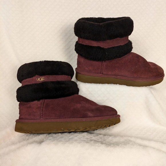 Ugg Women's Mini Fluff Shearling Belted Booties Burgundy Black Trim - Picture 2 of 16